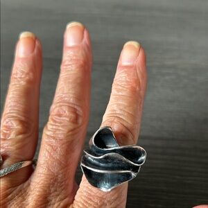 Contemporary Sterling Silver (925stamped) Abstract Ring